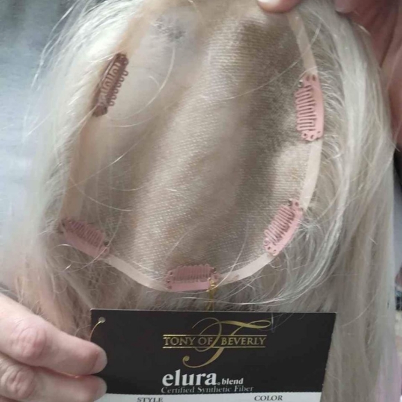 Wigs - Picture 8 of 8